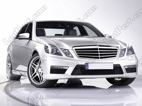 Auto Mercedes E-sarja (W212) (2009 - 2016)