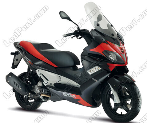 Skootteri Aprilia SR Max 300 (2012 - 2013)